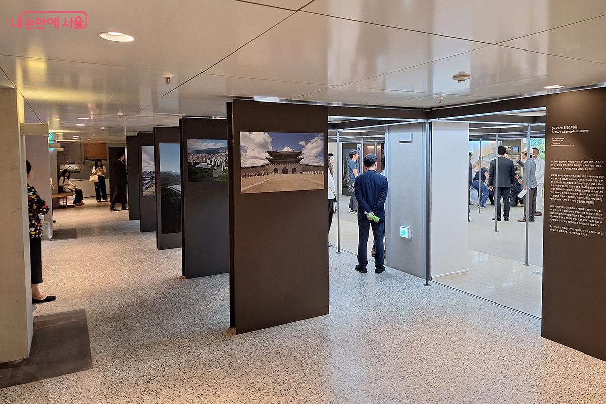 '서울전'은 우리가 살고 있는 서울의 과거와 현재, 그리고 상상 가능한 미래를 한눈에 볼 수 있는 매력적인 공간이다. 