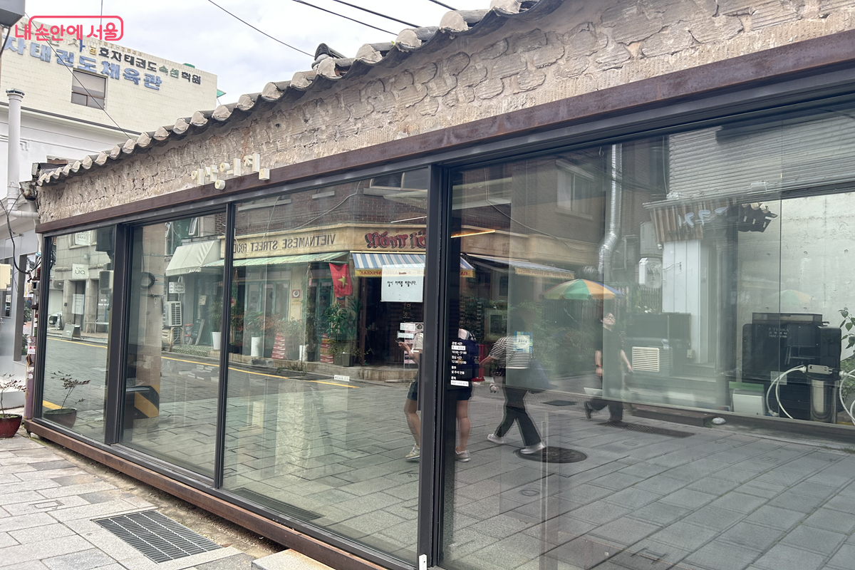 이상의 집 외관  &copy;백진숙