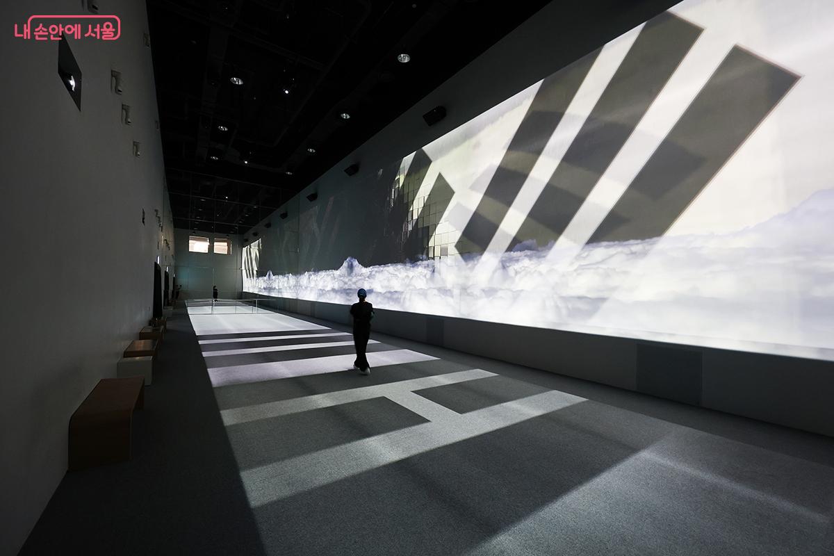 3층 대한민국 임시정부와 사람들을 주제로한 미디어 전시공간 ©김주연  ​