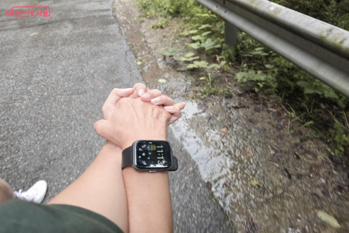 손목닥터9988·브레인핏45 앱으로 건강 예방과 관리를 할 수 있어 좋다. ©염지연
