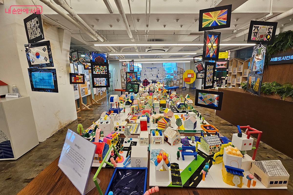 어린이건축학교는 아이들의 창의력과 상상력이 자라는 건축 교육 공간이다. ©백승훈