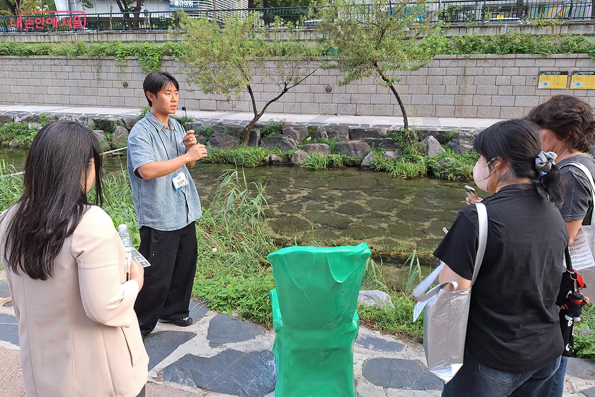 장승태 작가의 &lsquo;기억의 자리&rsquo;는 도시의 시간이 감각적으로 되살아난 듯하다. &copy;백승훈