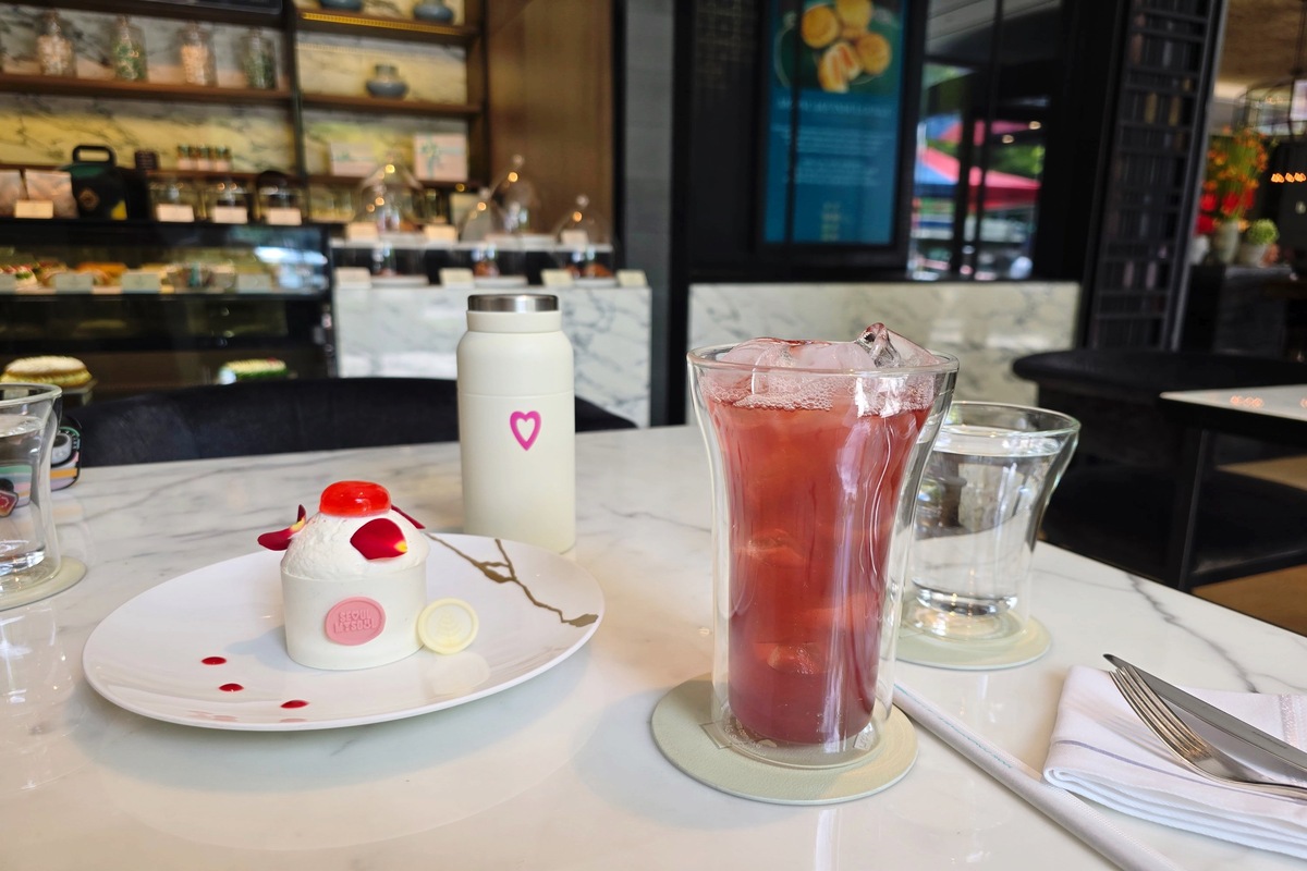 서울브랜드 굿즈가 왜 거기서 나와? 럭셔리 호텔에서 서울을 경험하세요