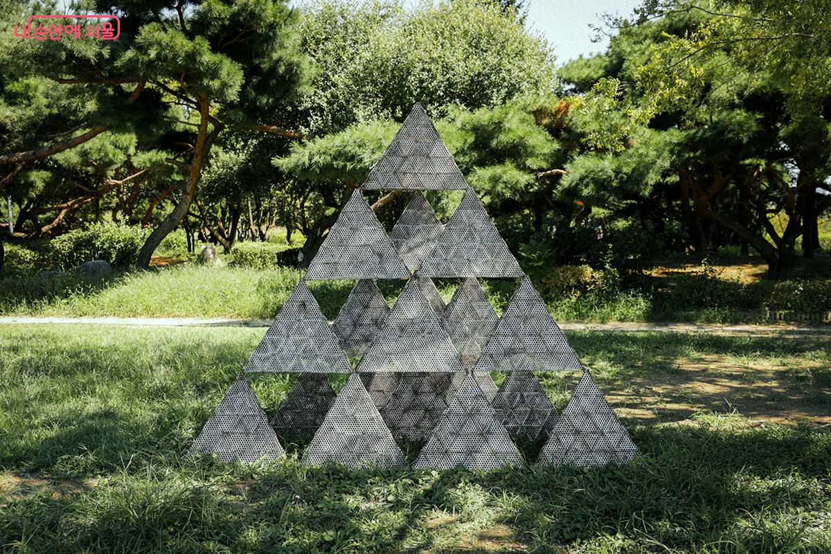 홍경태 작가의 <N133, 350> ©김아름