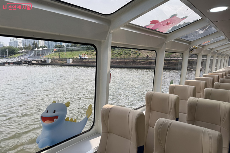 한강버스 내부 ©서울시