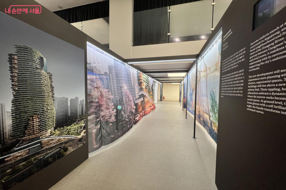 건축물에 대한 설명과 실제 이미지를 눈높이에 맞게 배치했다. ©박지영