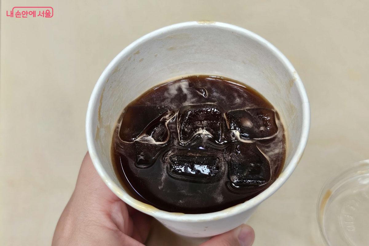 여느 카페와 비교해도 손색없는 아메리카노 &copy;홍혜수