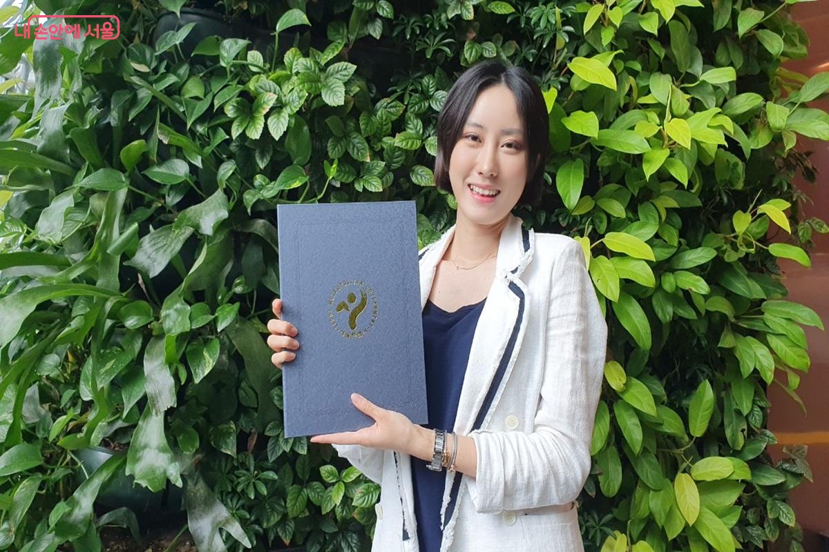 일상생활과 밀접한 환경 분야에 관심이 높다는 김원지 시민규제발굴단원 ©엄윤주