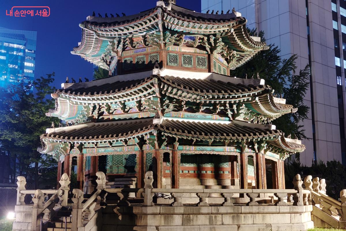 환구단 정문과 함께 환구단의 옛 모습을 간직하고 있는 황궁우 ©임중빈