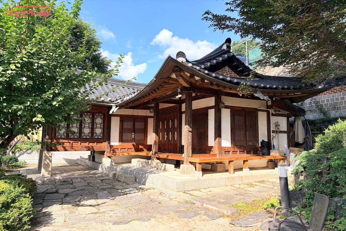 약 33㎡ 규모의 한옥, 모두의갤러리 ©이종빈