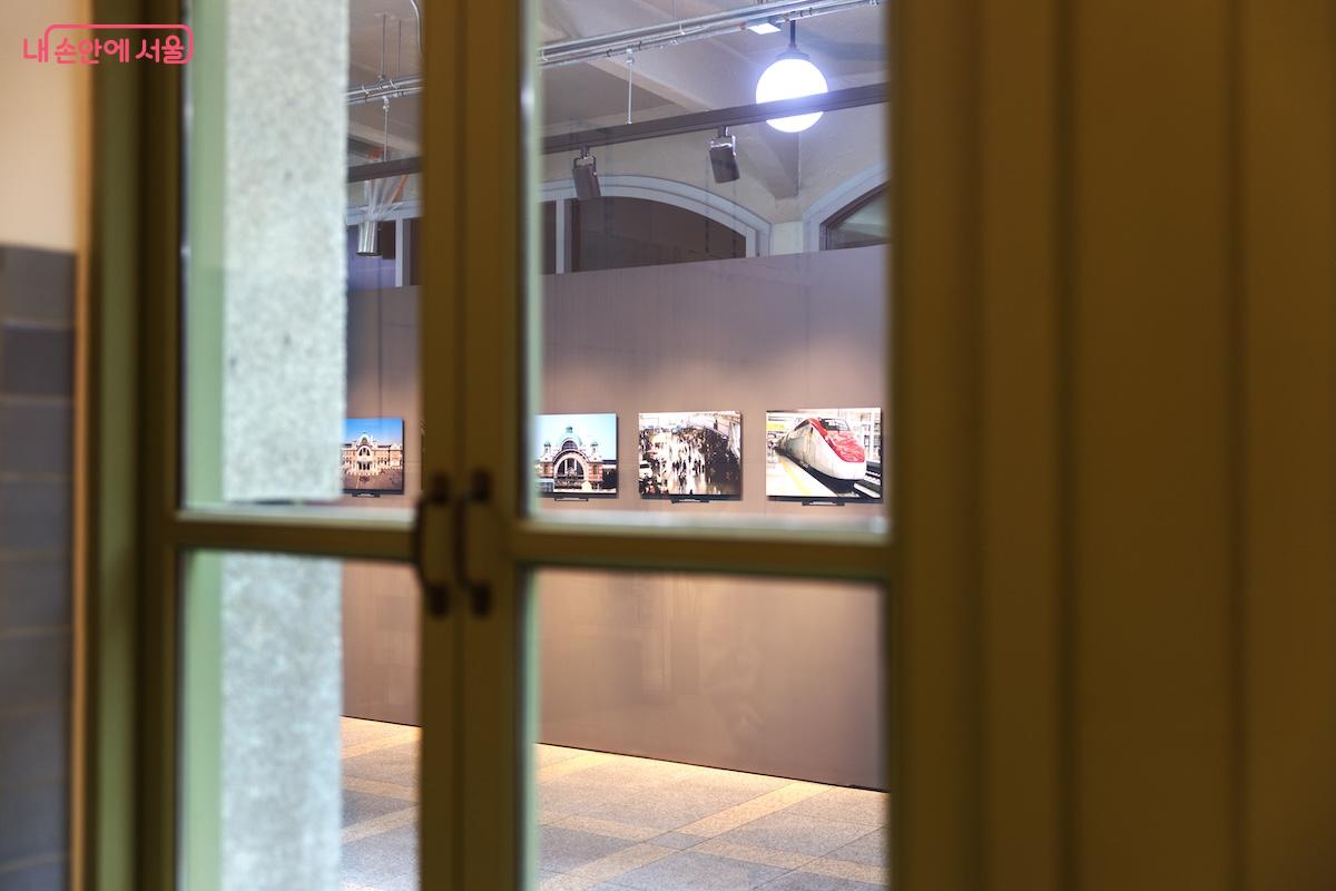 역사 내부 곳곳에는 지나온 100년의 시간을 느껴볼 수 있는 공간들이 많다. ©임중빈