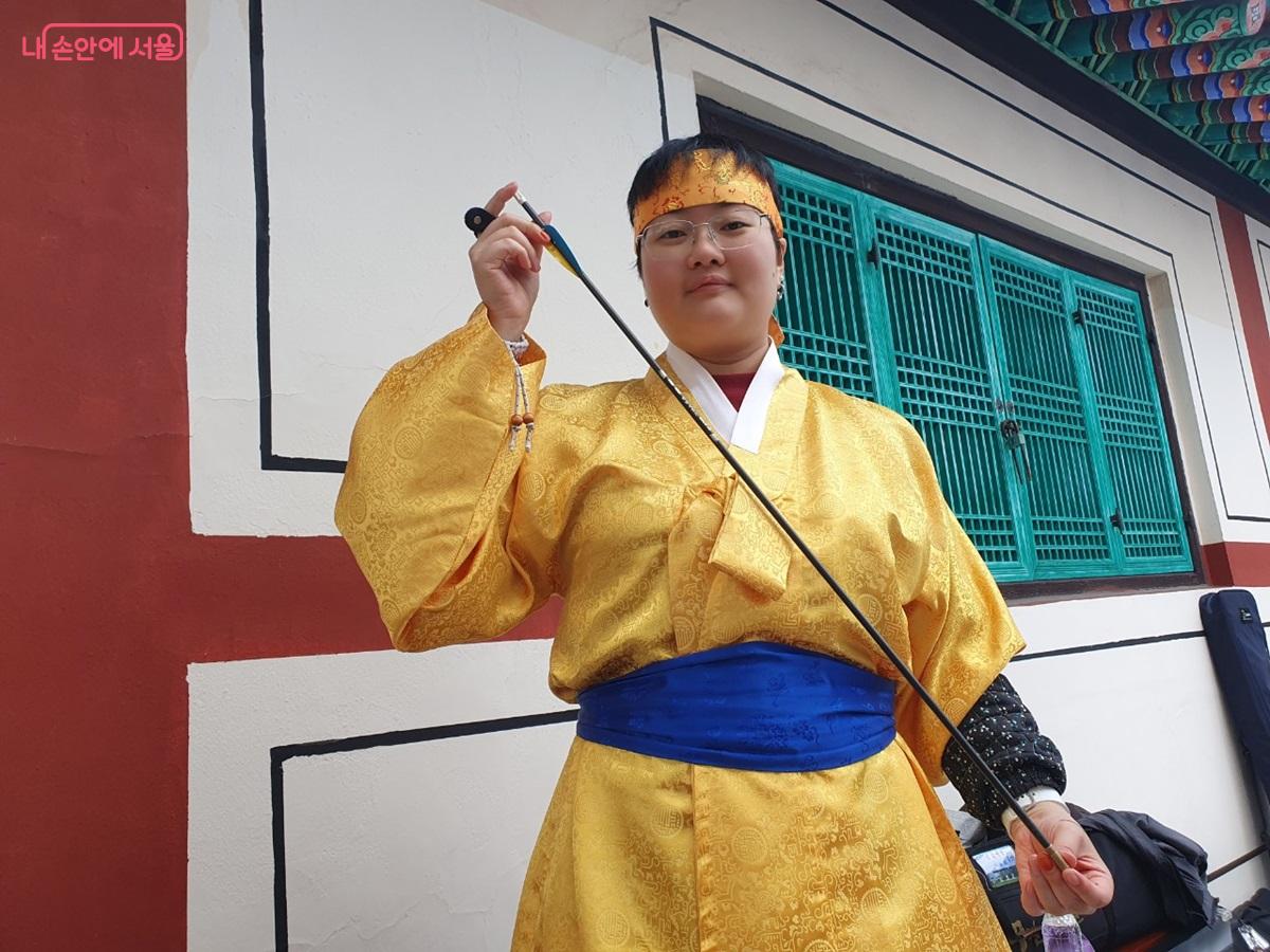 새내기 김보경 국궁인은 활쏘기는 자기 수련과 심신 단련에 최고라고 말했다. ©엄윤주