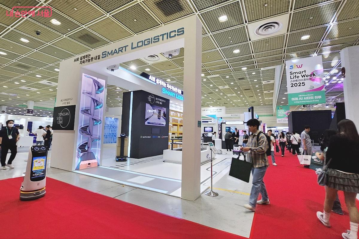 다양한 기술을 홍보하는 전시장 내부 ⓒ박은영