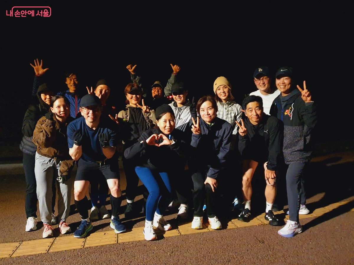 러닝 맞춤 프로그램에 참여해 즐거운 시간을 함께한 러너들 ©엄윤주