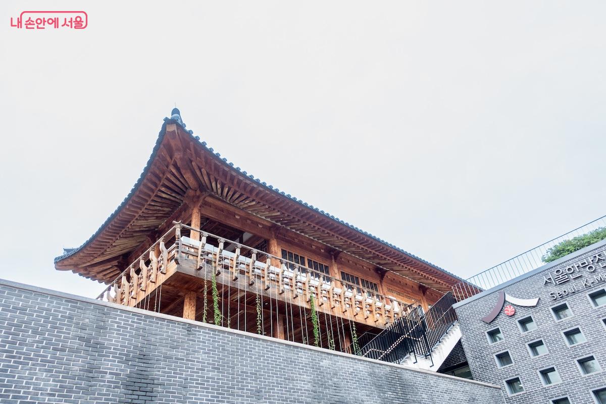 서울시 동대문구 제기동에 위치한 서울약령시한의약박물관 ©이진형