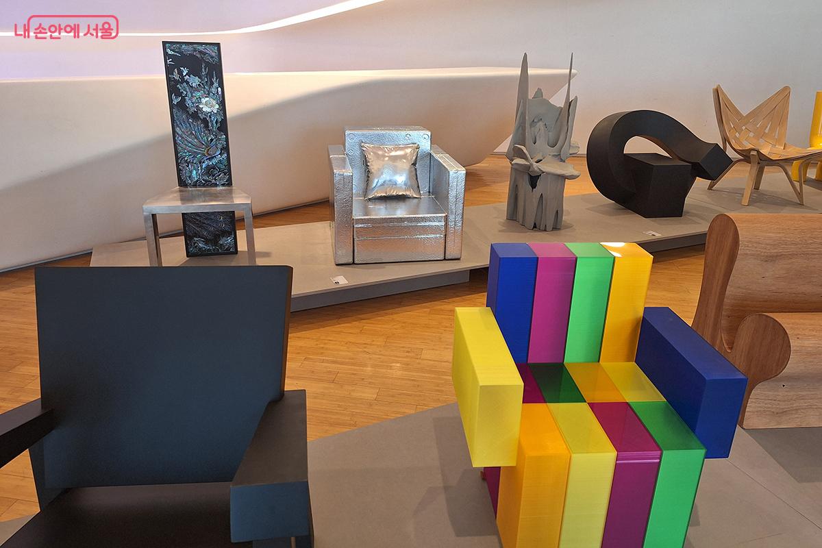 다양한 작품들에서 디자이너들의 깊이 있는 철학과 독특한 취향을 엿볼 수 있어 흥미롭다. ©백승훈
