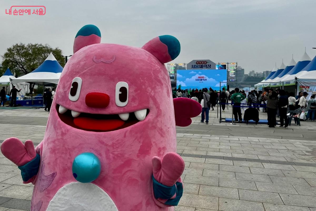 해치와 함께 건강 잡고, 해피하게! ©신혜민