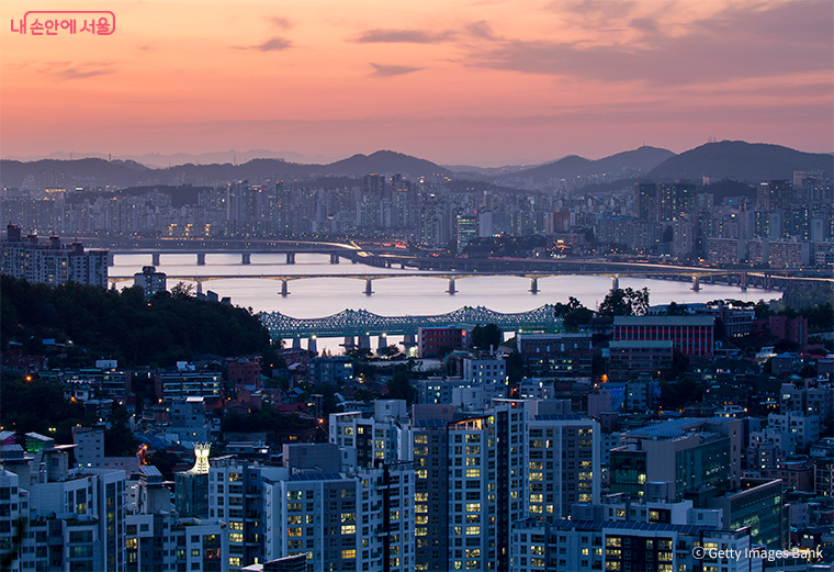 서울시가 &lsquo;청년안심주택 임차인보호 및 재구조화 방안&rsquo;을 발표했다.
