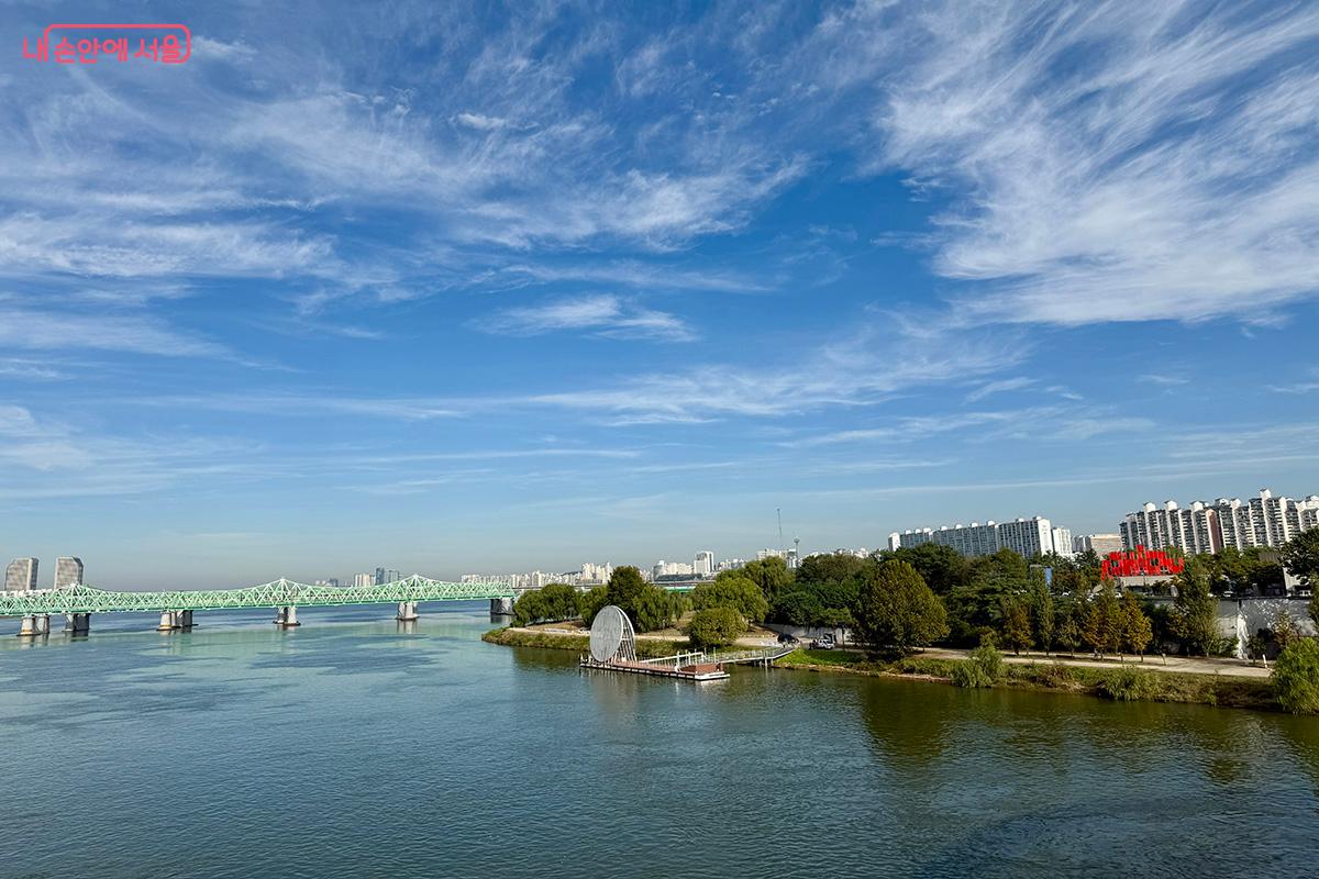 한강대교에서 보이는 노들섬 전경 ©김미정