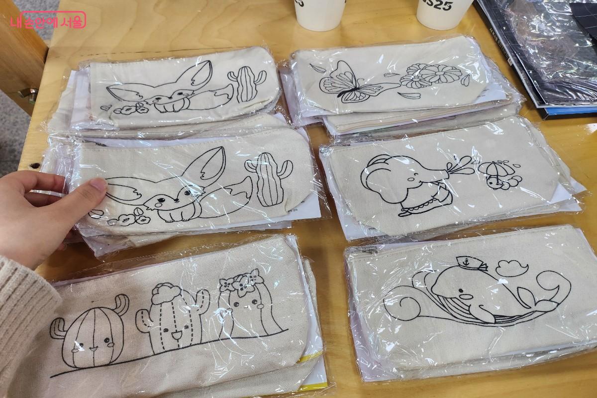 파우치 만들기도 진행됐다. ©이주영