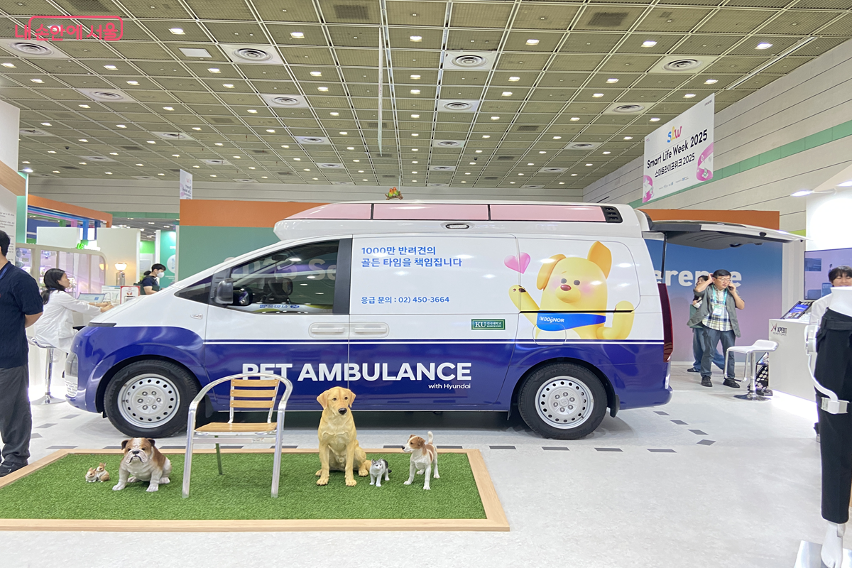 전시 규모가 작년보다 두 배 확대된 이번 행사는 최첨단 미래 기술을 선보였다. &copy;김경선