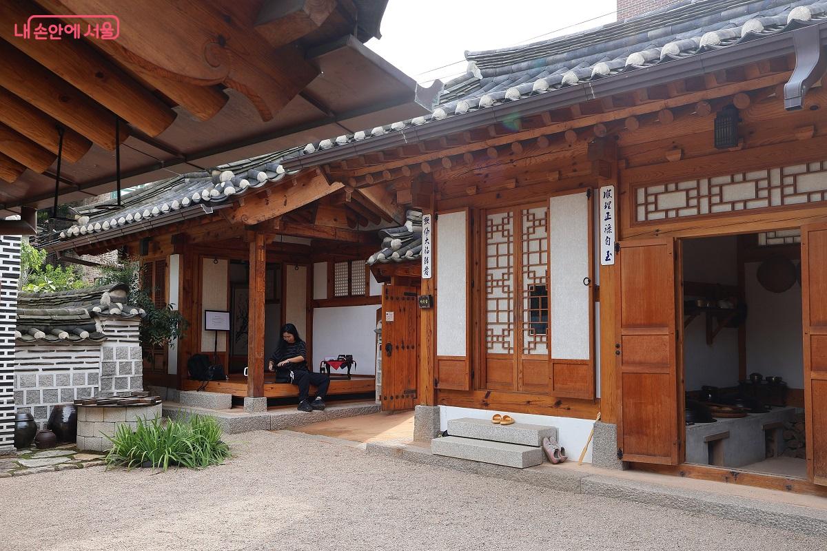 한옥의 우수성을 알리고 있는 서촌에 자리한 상촌재 ©이봉덕