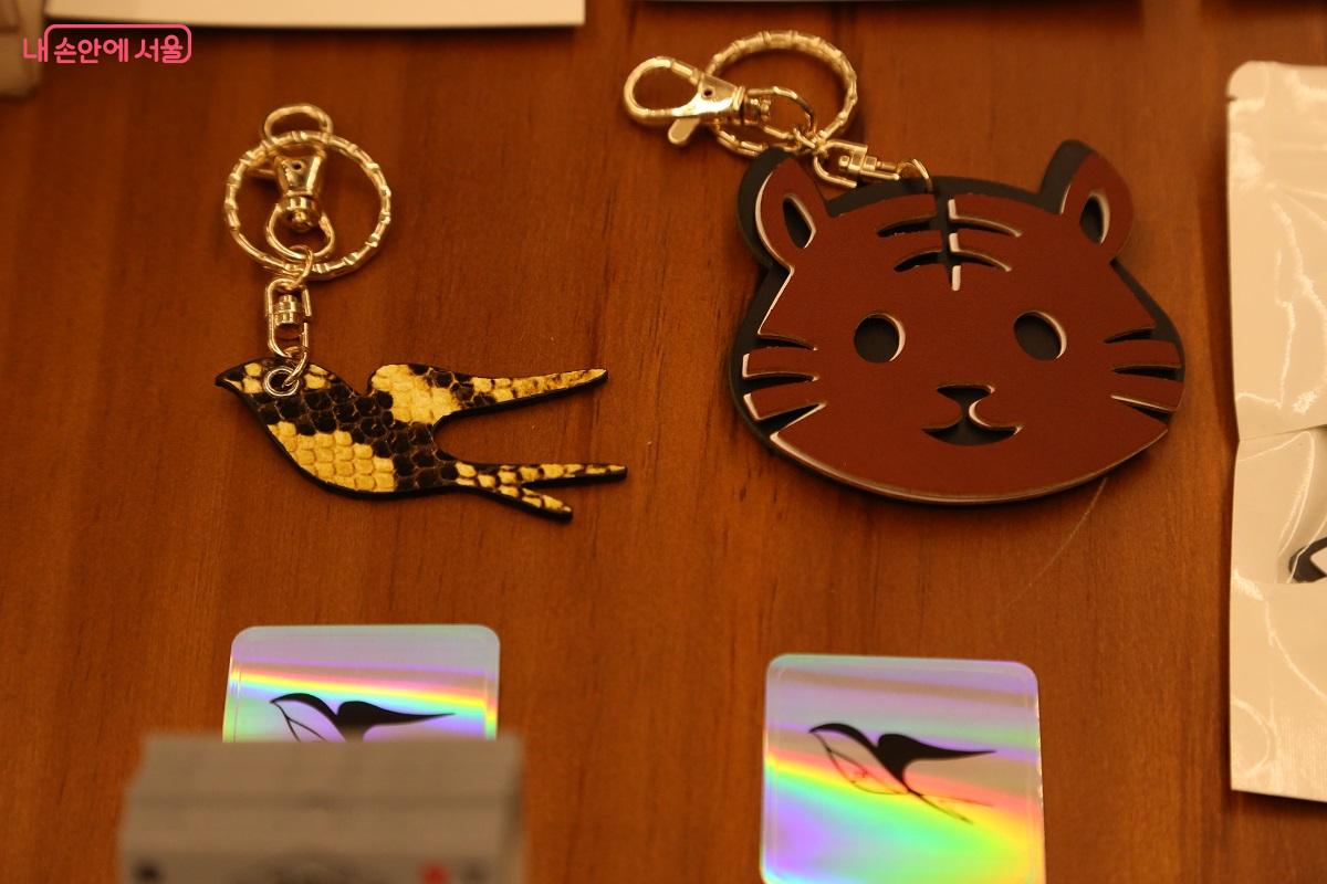개인 SNS에 이번 '서촌브랜드위크' 참여 내용을 게시하면 귀여운 키링을 받을 수 있다. ©허혜정