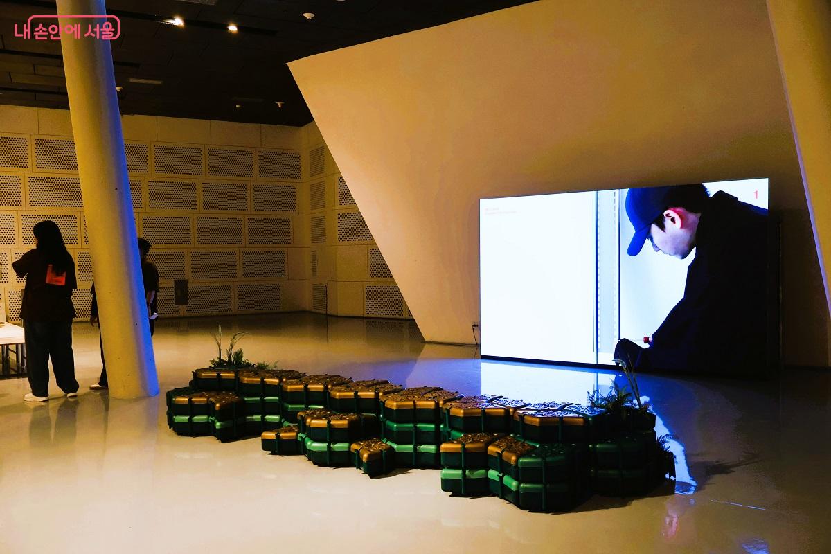 서울디자인위크 특별전, '어펜딕스', 서울에서 활동하는 디자인 스튜디오 12곳의 창작 관정을 조명한다. ©이봉덕