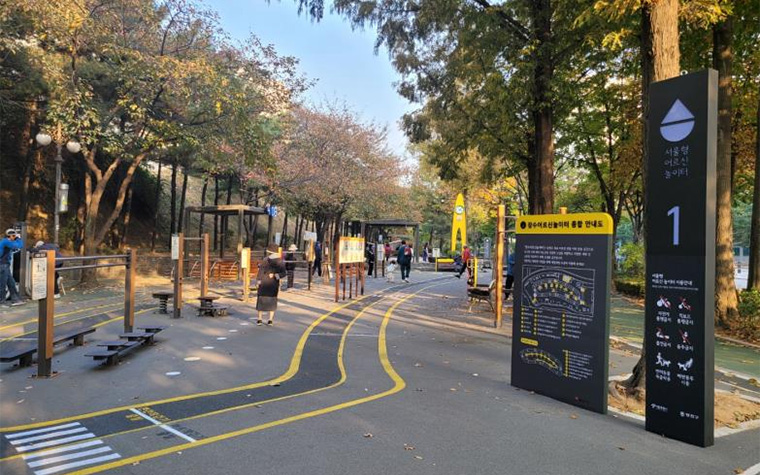 어르신 놀이터, 어디어디 있나? 내년까지 25곳 만든다 