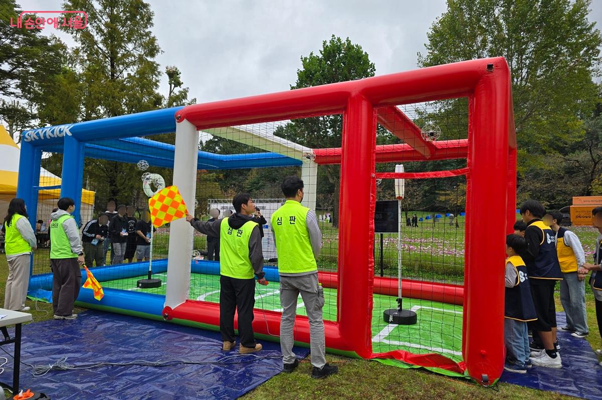 드론 축구 대회가 진행됐다. ©조성희