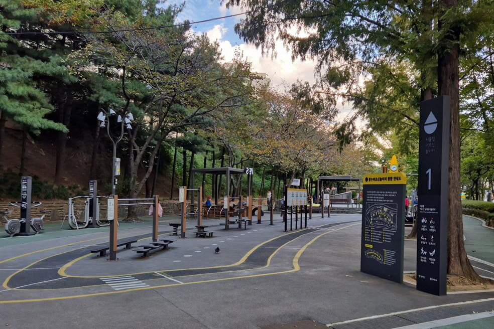 건강 챙기고, 안전 챙기고! &#39;서울형 어르신 놀이터&#39; 무엇이 특별할까?