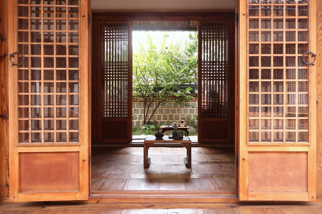 한옥이 전하는 자연의 숨결…서울 도심서 떠난 한옥 유람