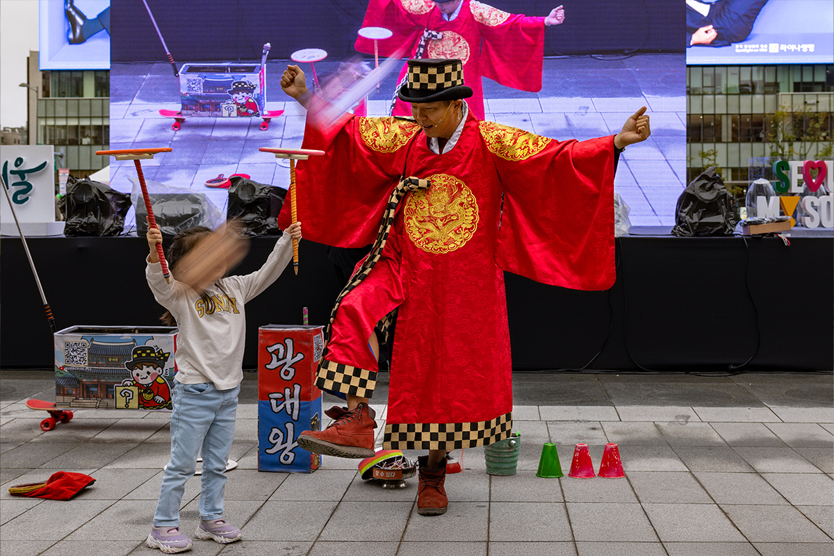 거리예술·시네마 콘서트…추석 연휴, 서울은 예술로 깨어났다
