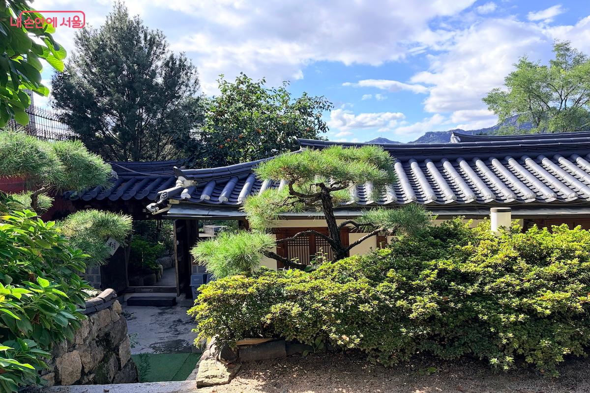 북촌의 일상과 예술을 연결하는 소통의 장으로 자리 잡은 모두의갤러리 ©이종빈