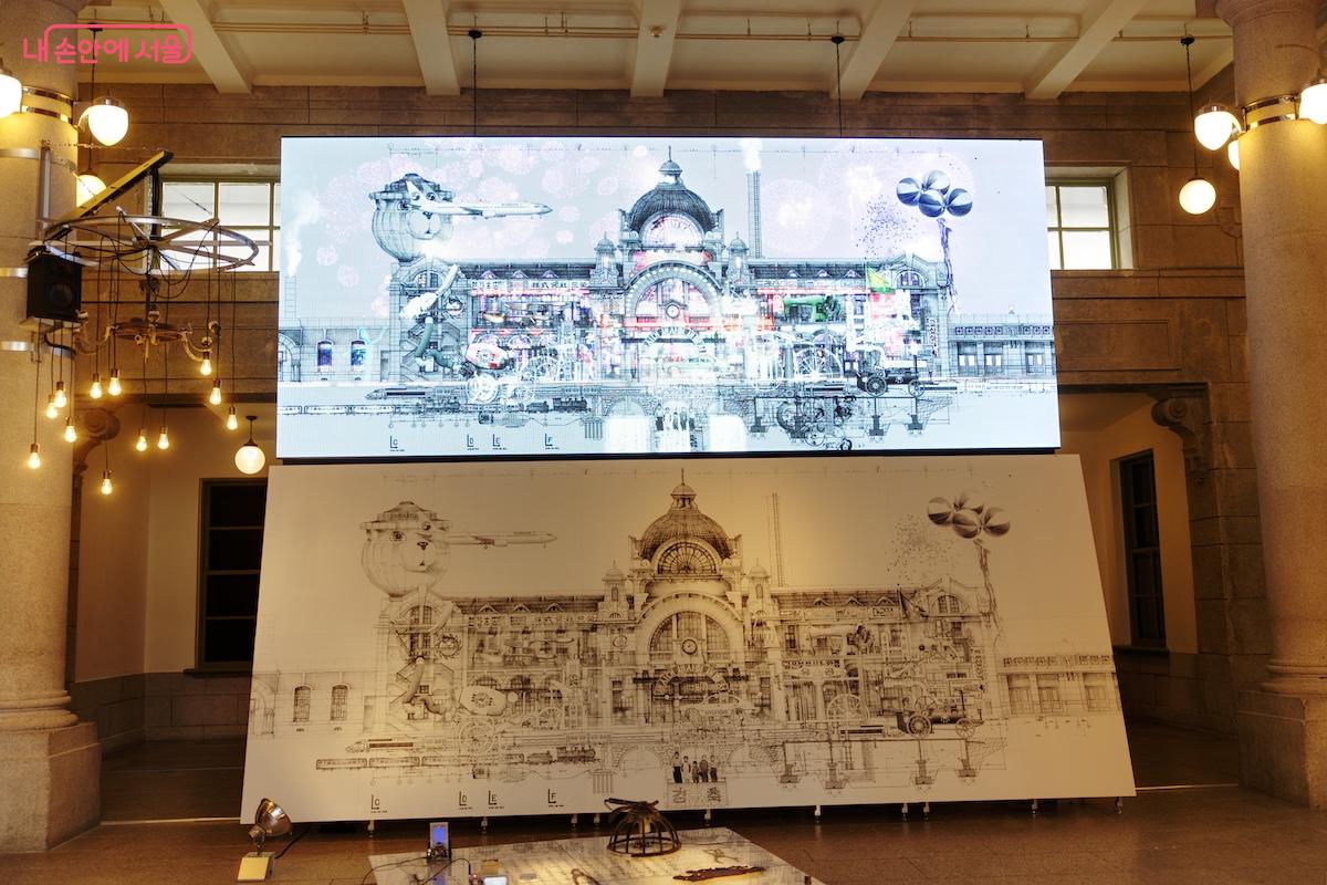 1층 중앙홀은 <중앙홀>이라는 하나의 전시 코너로 구성되어 있다. ©임중빈