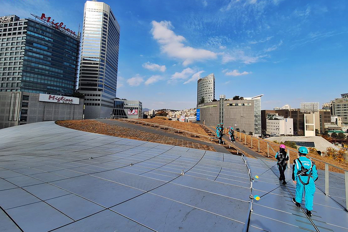 역대급 전망! 전 구간 개방 'DDP 루프탑 투어' 체험해 봄