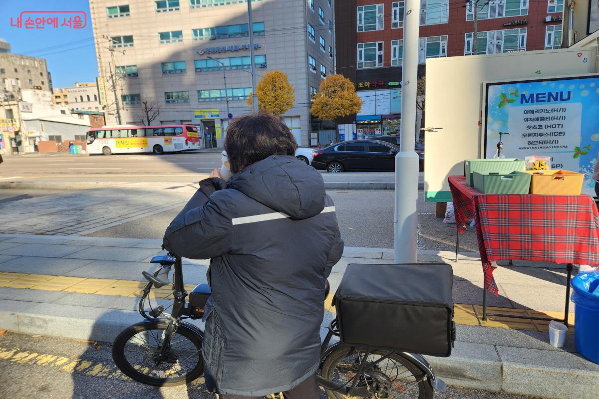 배달을 전문으로 하는 이동노동자들은 배달비 단가의 하락을 가장 힘든 문제로 꼽았다. ©윤혜숙