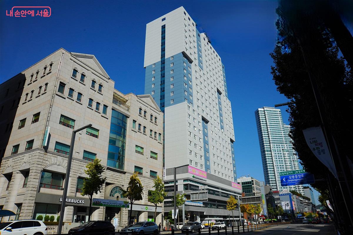 청년취업사관학교 중랑캠퍼스가 ‘와이 센트럴시티 상봉’ 3층에 개관했다. ©조수봉