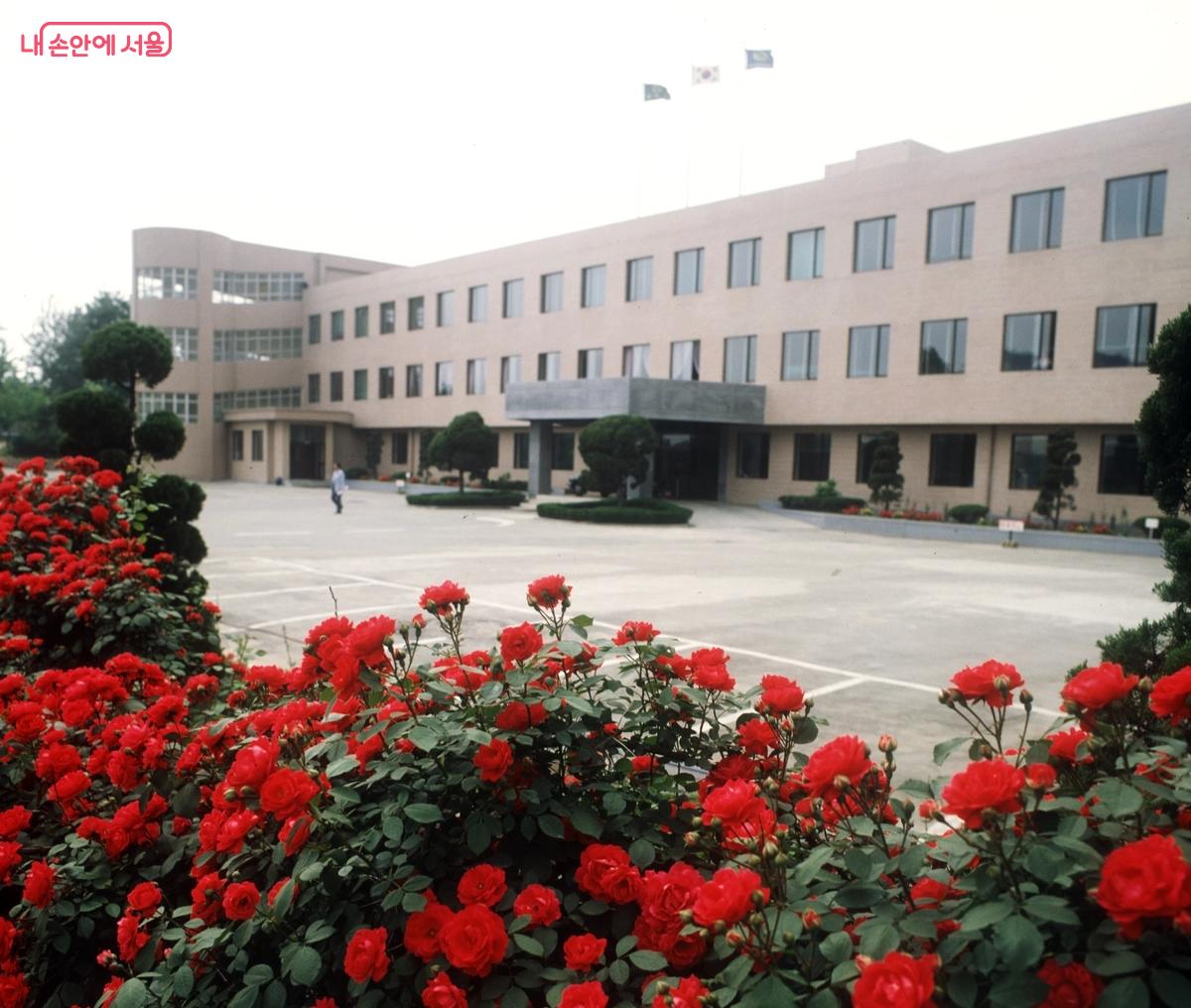 구로구 궁동 시절 교통안전진흥공단 본부 모습 ©한국학중앙연구원