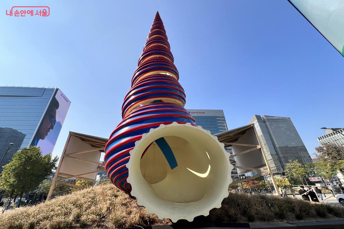 청계광장 대표 상징물 <스프링> &copy;박지영