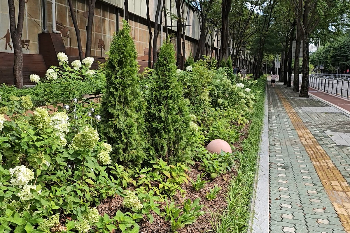 가로·한뼘정원…5분 내에 자연을 만나는 '정원도시 서울'의 모습은?