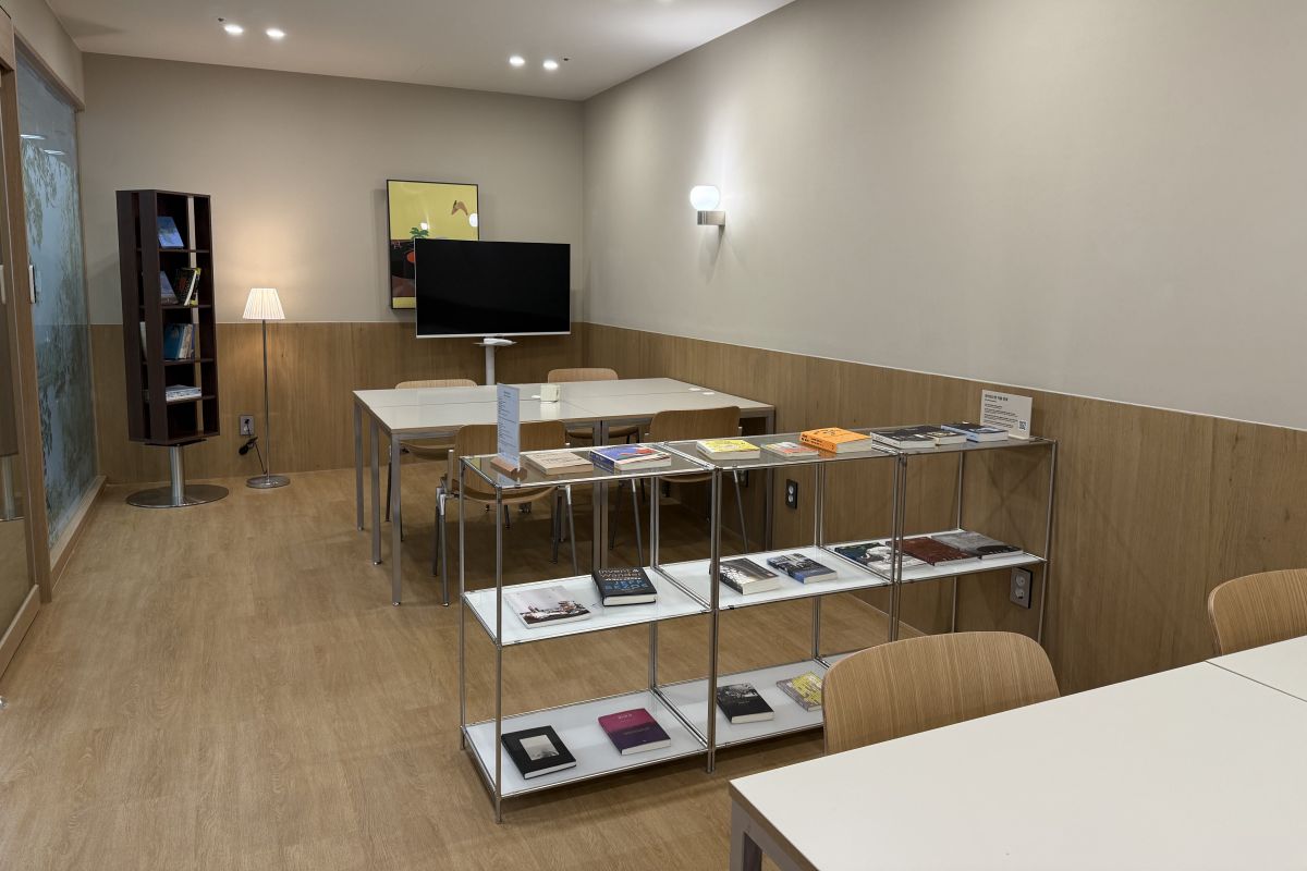 공실 상가가 시민 휴식처로! 어린이대공원역 '독서 라운지' 탄생