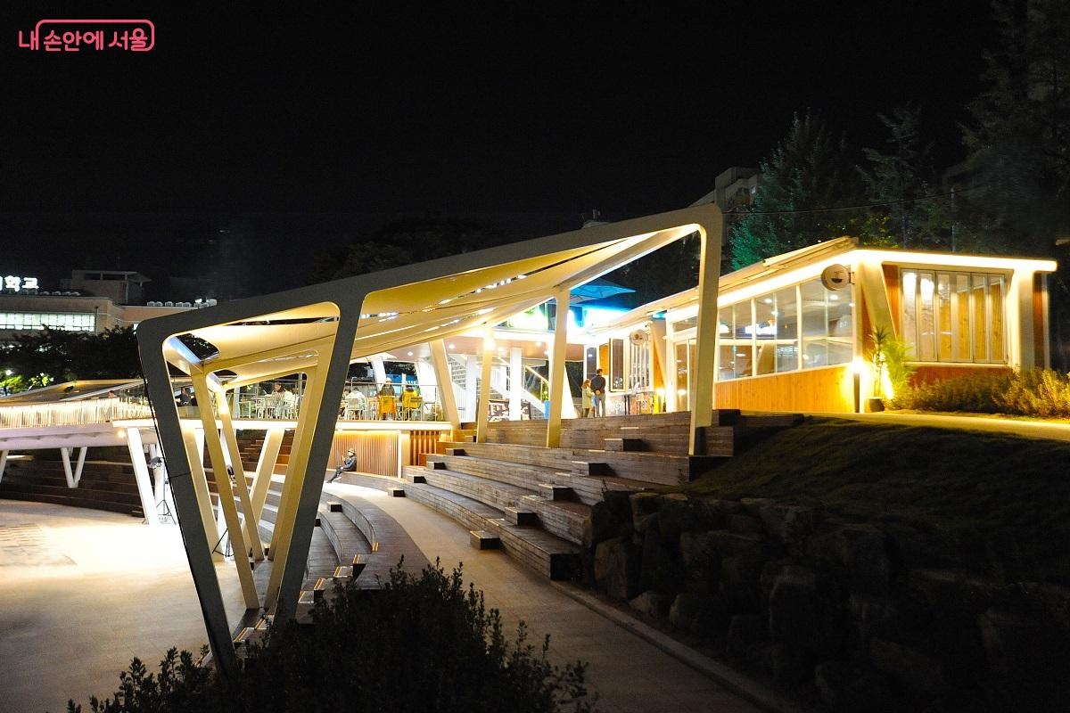 야간의 당현마루 전경 ©조수봉