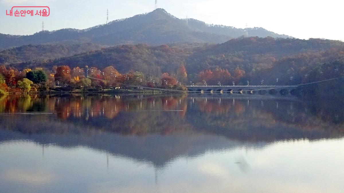 청계산 자락 호수를 품은 서울대공원 &copy;김종성 