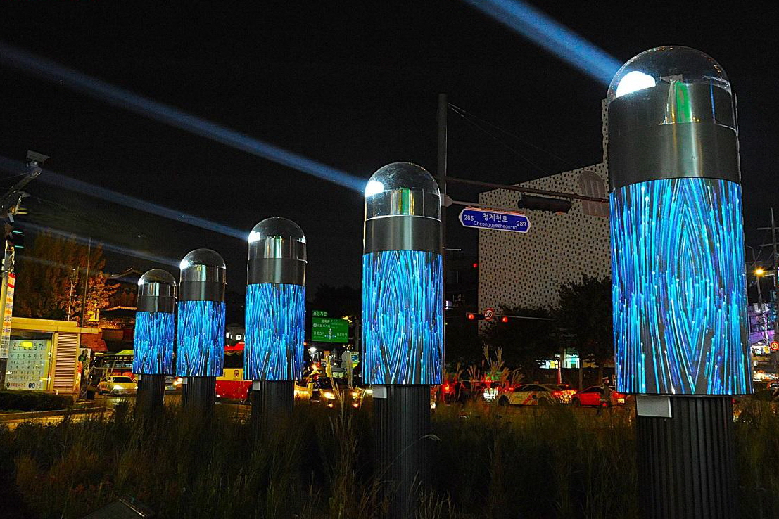 청계천의 밤이 달라진다! 빛의 무대로 변신한 오간수교 일대