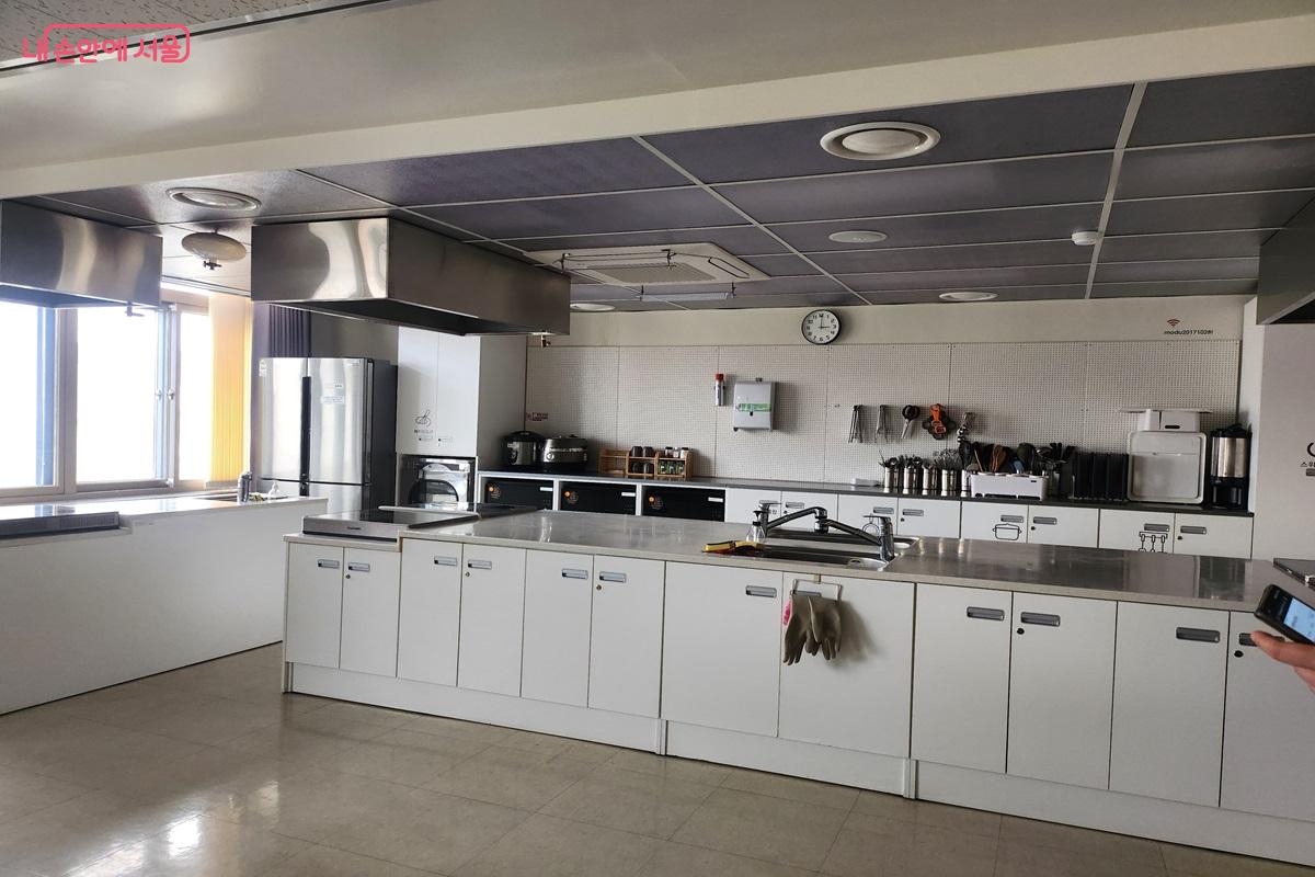 모두를 위한 부엌인 '동네부엌' &copy;이주영