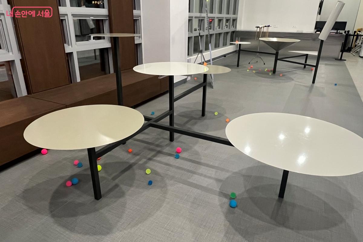 &lsquo;두드림 리드믹스&rsquo;는 소리를 주제로 한 공감각 체험형 전시다. &copy;김연희