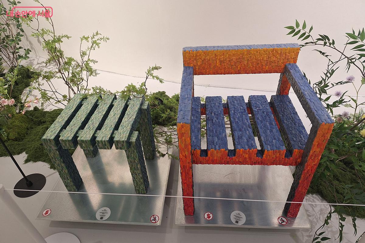 현대 조형미를 보여준 신예원 작가의 ‘Impression Series-Arm Chair’ ©이혜숙