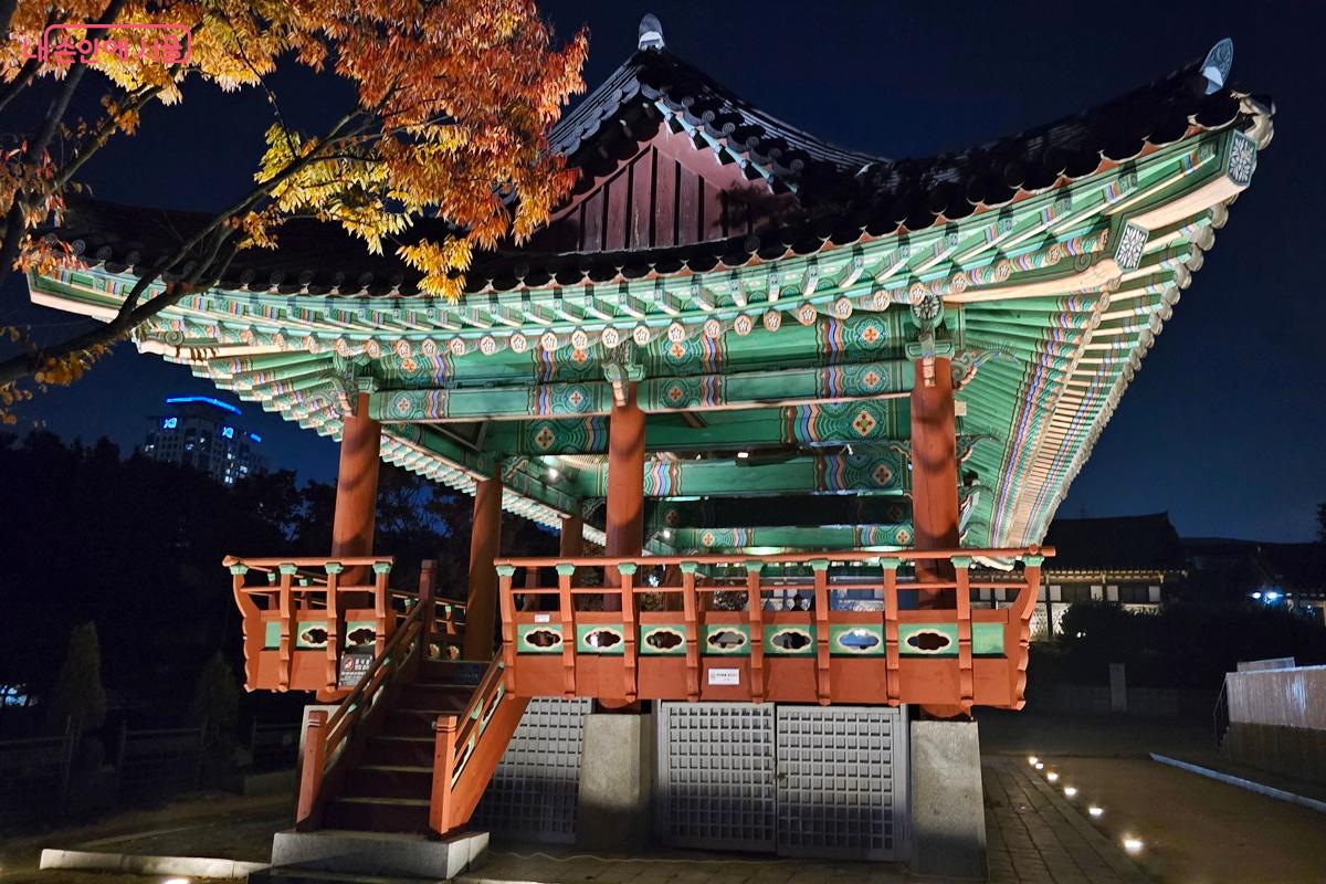 아름다운 야경의 천우각 ©김윤경