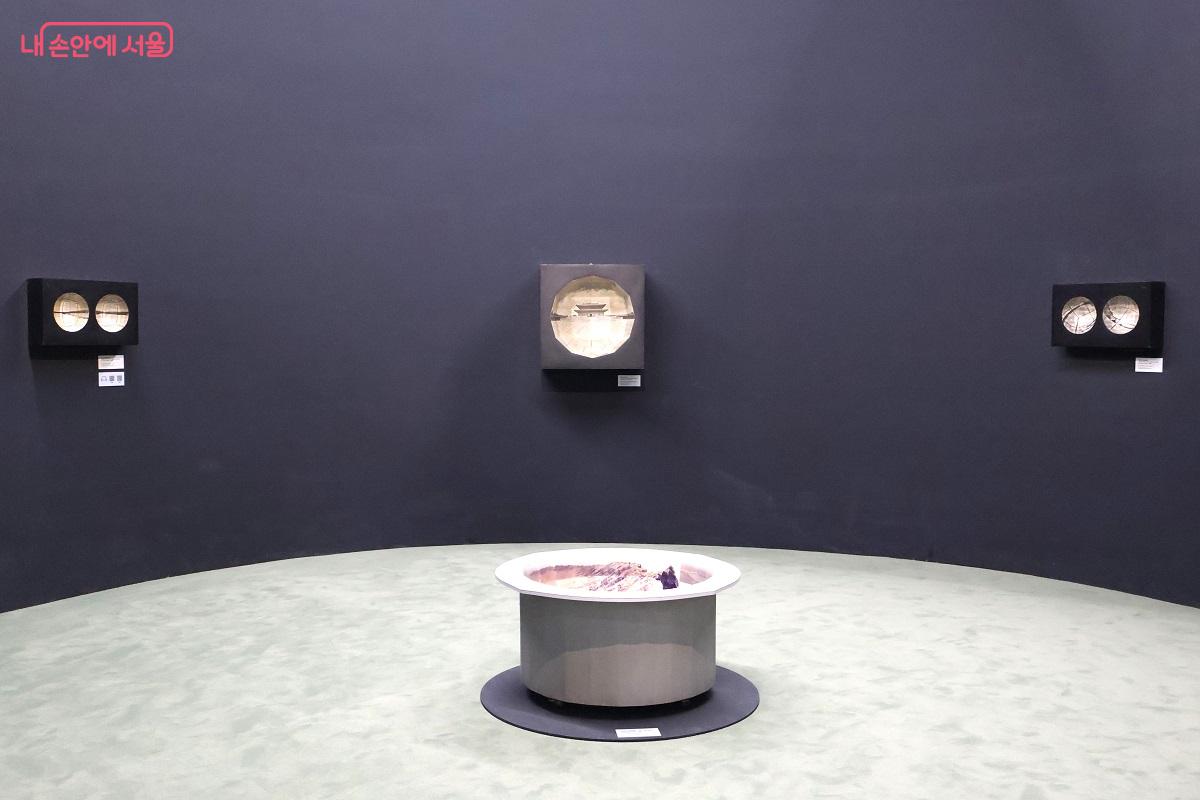 이규철 작 <공간과 시지각 1986> 1986년. 나무, 종이에 인화한 작품이다. ©이봉덕 